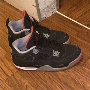 Retro 4 “bred”